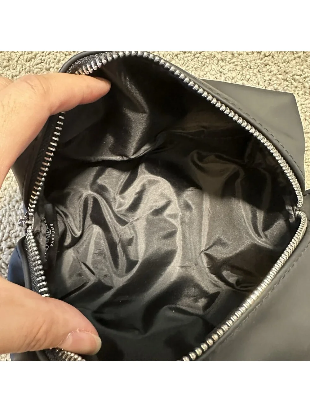 Yves Saint Laurent Parfums Small Black Cosmetic Toiletry Zip Pouch - Picture 8 of 10